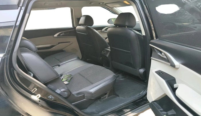 2023 KIA CARENS PRESTIGE PLUS 1.5 PETROL IMT 7 STR, Petrol, Manual, 9,784 km, interior