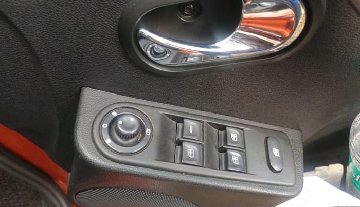 2021 Renault Duster RXZ 1.3 TURBO PETROL CVT, Petrol, Automatic, 48,167 km, interior