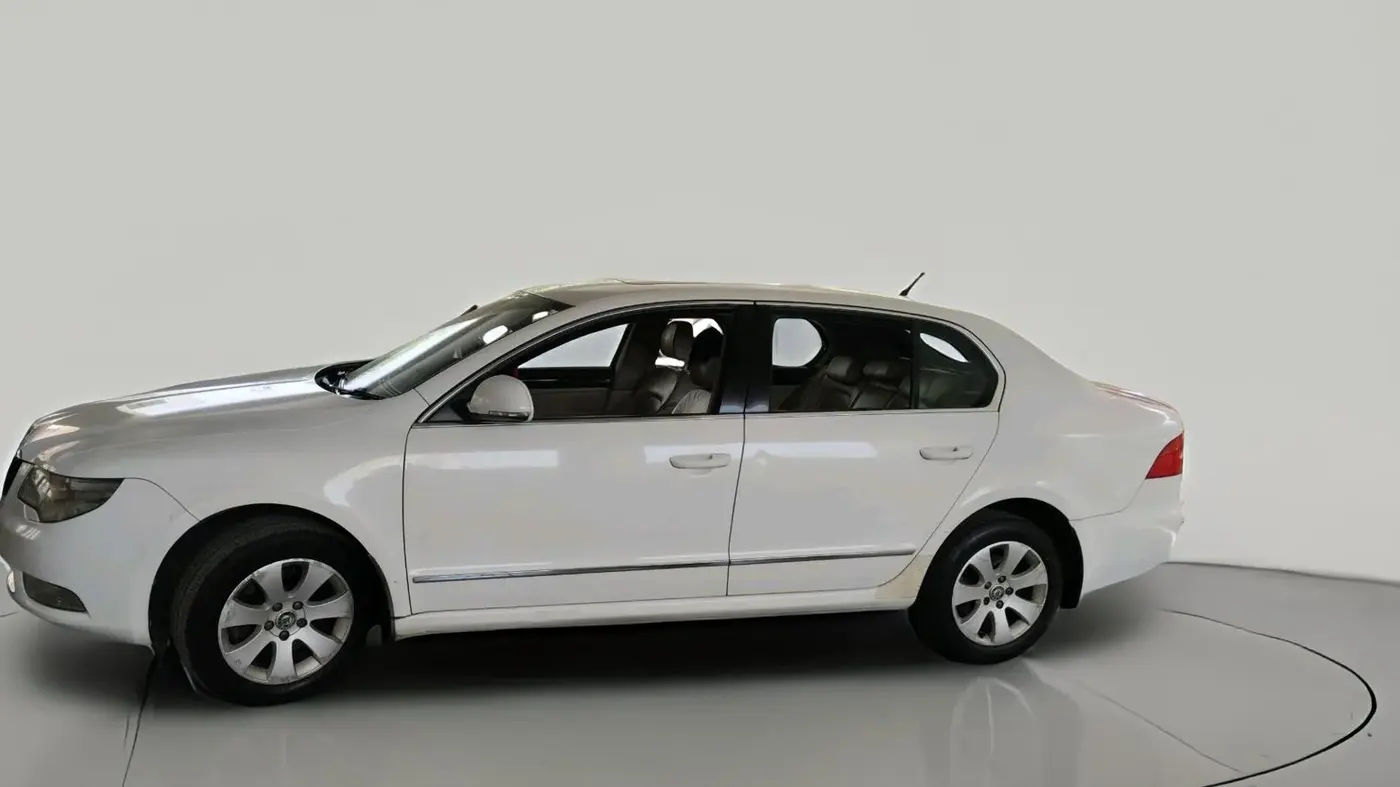 2010 Skoda Superb ELEGANCE 1.8 TSI AT, Petrol, Automatic, 67,636 km, exterior
