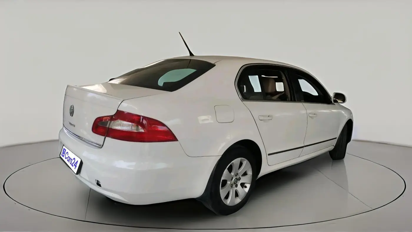 2010 Skoda Superb ELEGANCE 1.8 TSI AT, Petrol, Automatic, 67,636 km, exterior
