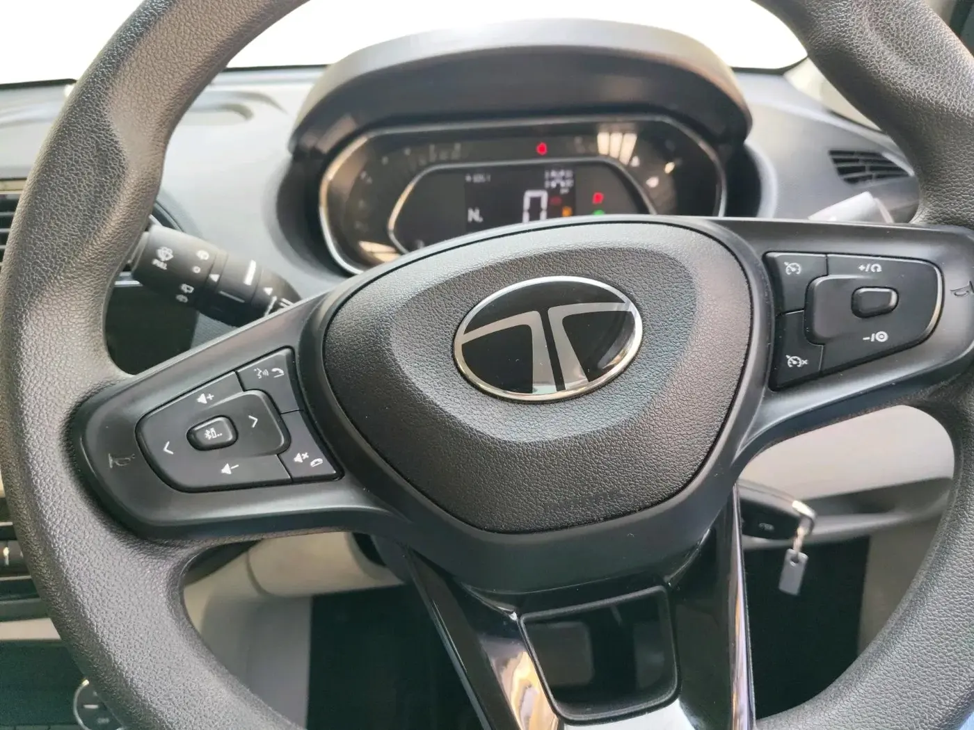 2024 Tata Tiago XZA PLUS PETROL, Petrol, Automatic, 4,129 km, interior