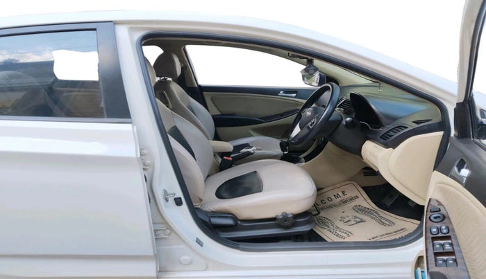 2015 Hyundai Verna FLUIDIC 4S 1.6 VTVT S(O), Petrol, Manual, 67,010 km, interior