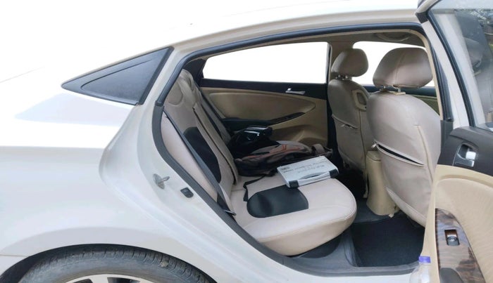 2015 Hyundai Verna FLUIDIC 4S 1.6 VTVT S(O), Petrol, Manual, 67,010 km, interior