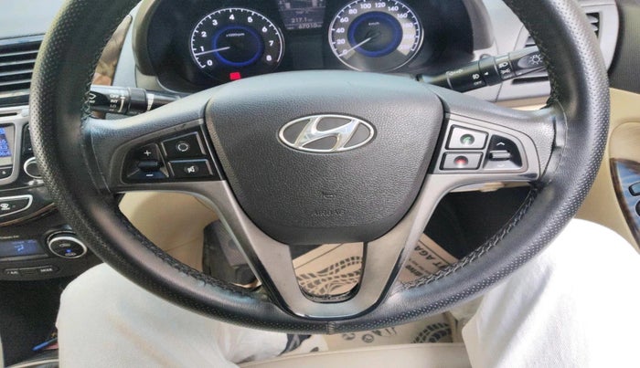 2015 Hyundai Verna FLUIDIC 4S 1.6 VTVT S(O), Petrol, Manual, 67,010 km, interior