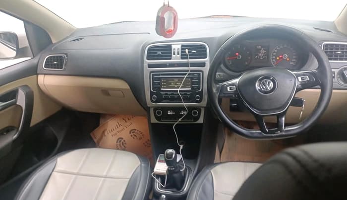 2014 Volkswagen Polo HIGHLINE1.2L, Petrol, Manual, 53,170 km, interior