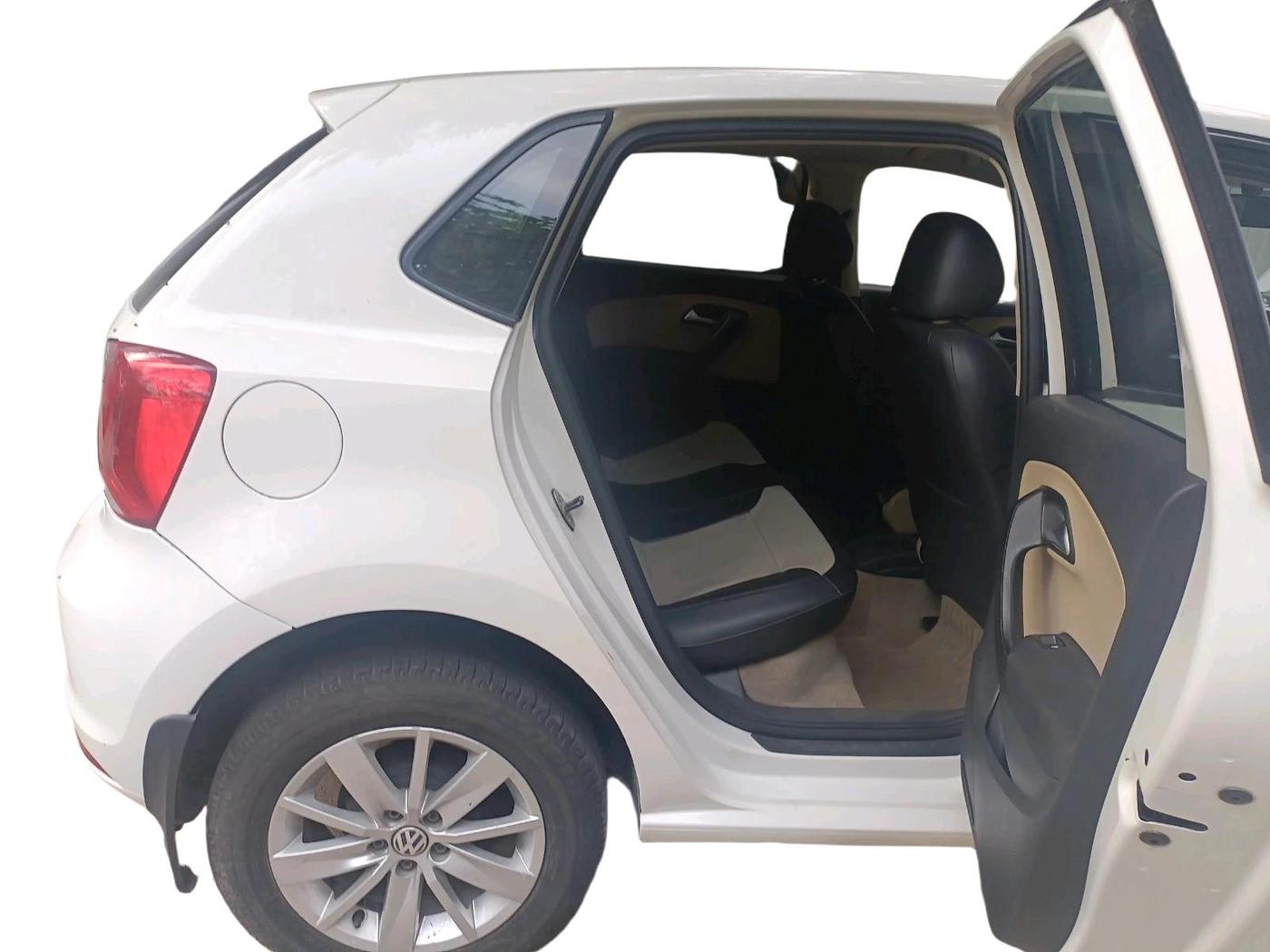 2014 Volkswagen Polo HIGHLINE1.2L, Petrol, Manual, 53,170 km, interior