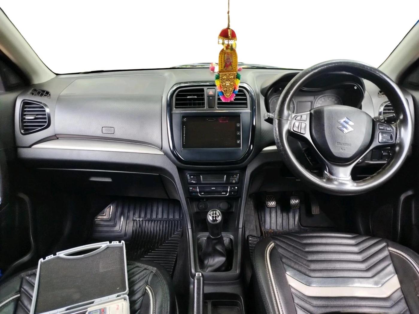 2018 Maruti Vitara Brezza ZDI PLUS, Diesel, Manual, 1,02,560 km, interior