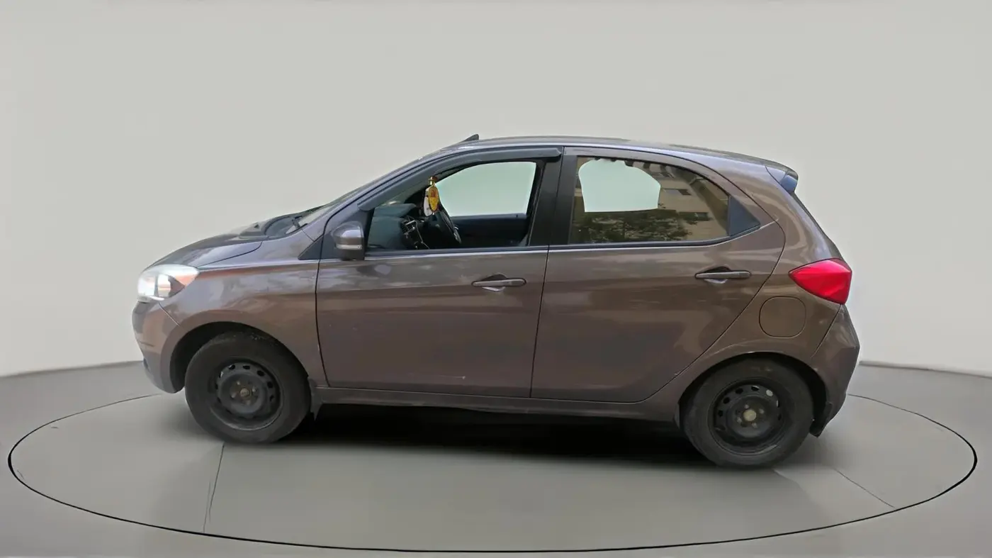2017 Tata Tiago XZ PETROL, Petrol, Manual, 90,292 km, exterior