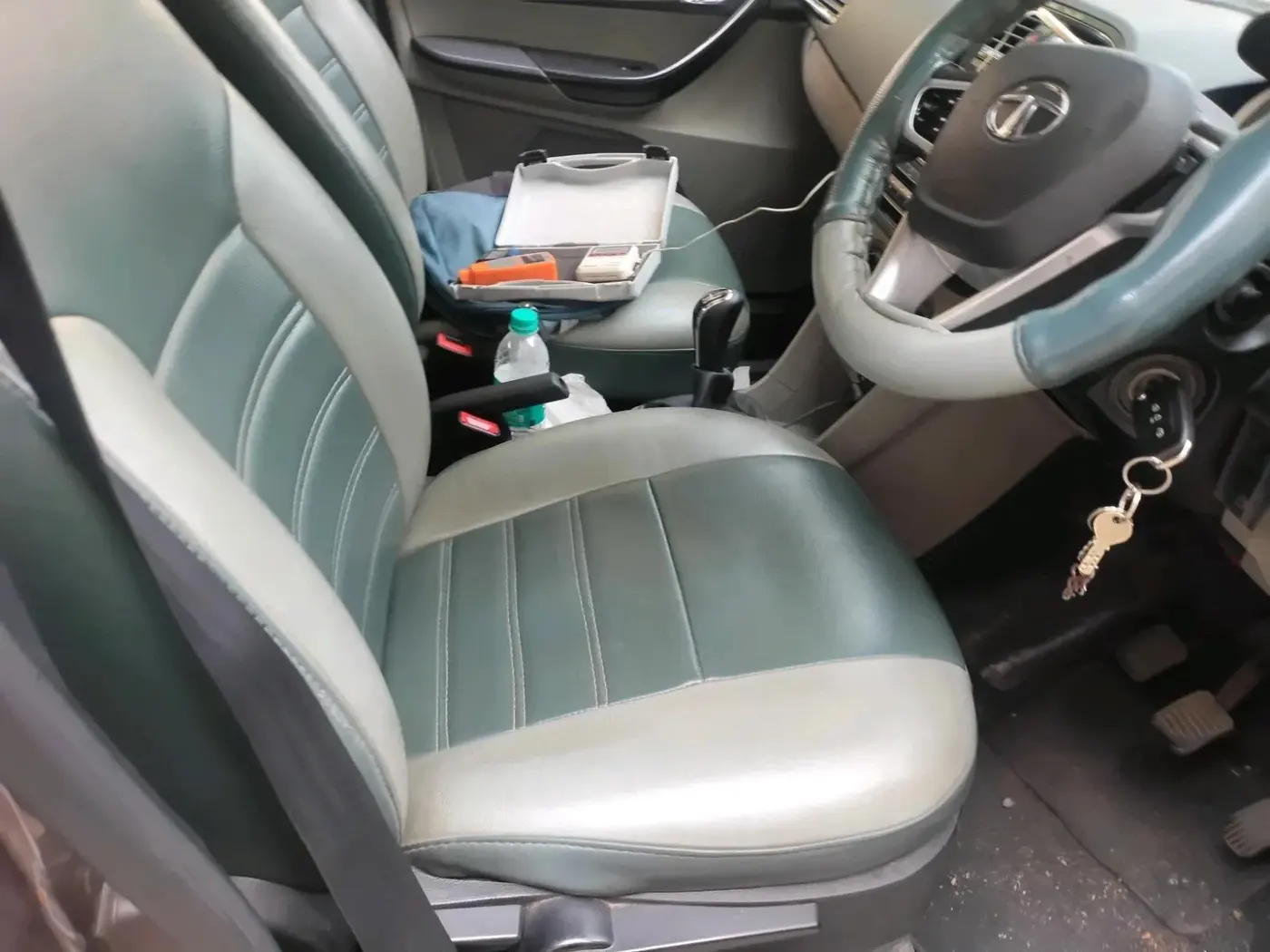 2017 Tata Tiago XZ PETROL, Petrol, Manual, 90,292 km, interior