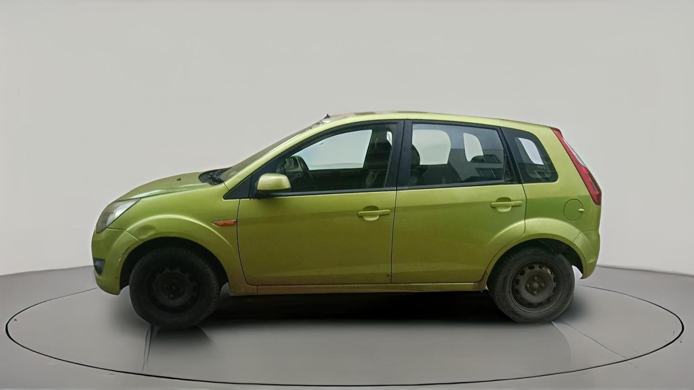 2011 Ford Figo TITANIUM 1.2 PETROL, Petrol, Manual, 1,22,892 km, exterior