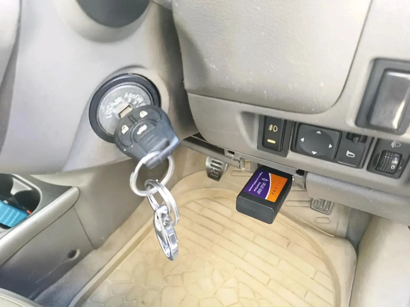 2013 Nissan Sunny XL DIESEL, Diesel, Manual, 97,376 km, interior