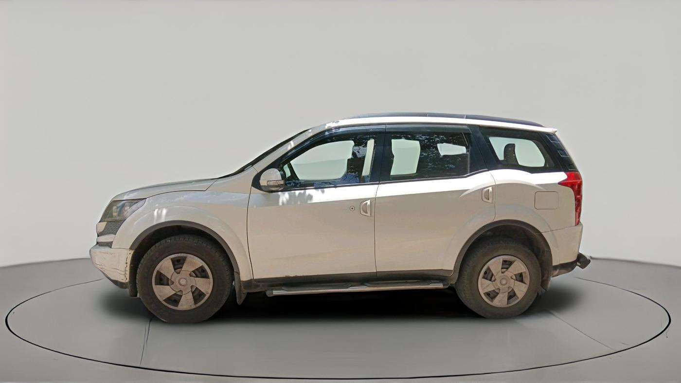 2014 Mahindra XUV500 W6, Diesel, Manual, 1,48,244 km, exterior