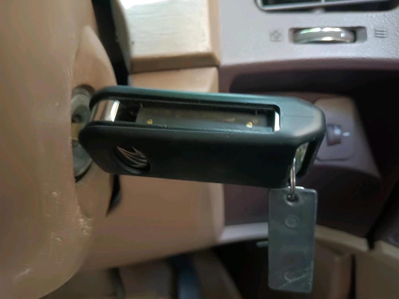 2014 Mahindra XUV500 W6, Diesel, Manual, 1,48,244 km, interior