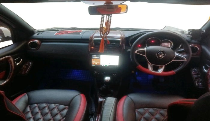 2021 Renault Duster RXZ 1.3 TURBO PETROL MT, Petrol, Manual, 21,506 km, interior