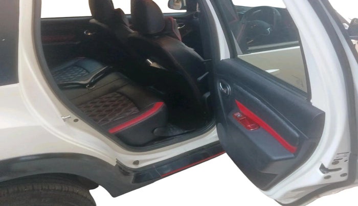 2021 Renault Duster RXZ 1.3 TURBO PETROL MT, Petrol, Manual, 21,506 km, interior