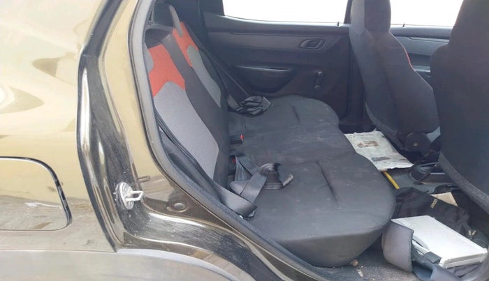 2017 Renault Kwid RXT 1.0, Petrol, Manual, 90,484 km, interior