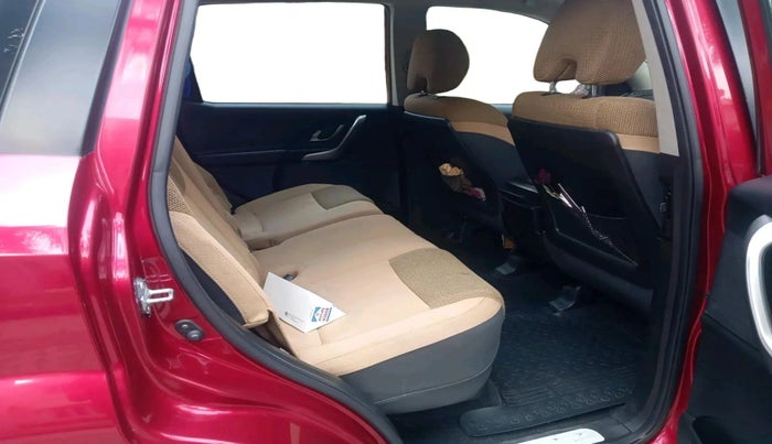 2018 Mahindra XUV500 W7, Diesel, Manual, 58,272 km, interior