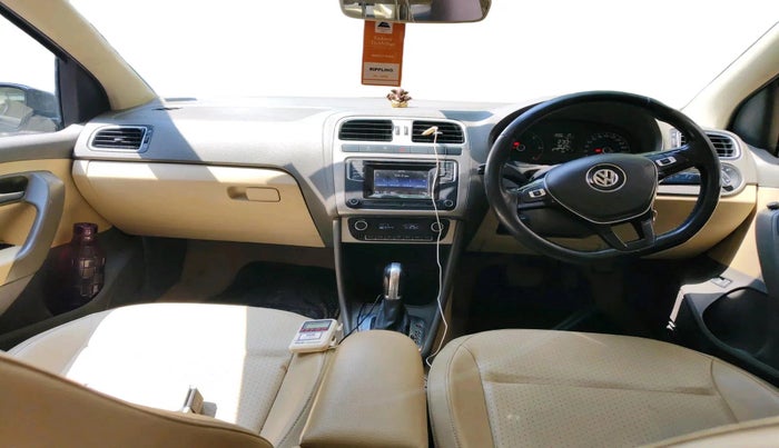 2016 Volkswagen Vento HIGHLINE 1.5 AT, Diesel, Automatic, 88,128 km, interior