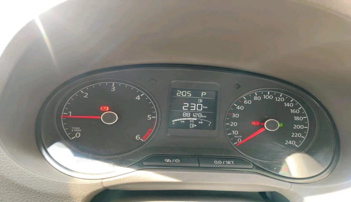 2016 Volkswagen Vento HIGHLINE 1.5 AT, Diesel, Automatic, 88,128 km, interior