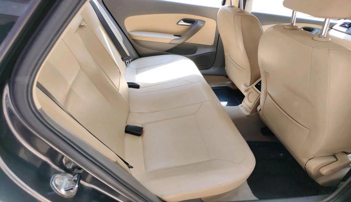 2016 Volkswagen Vento HIGHLINE 1.5 AT, Diesel, Automatic, 88,128 km, interior