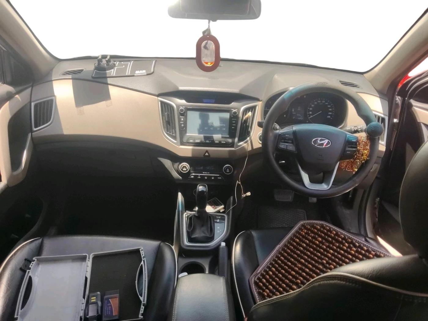 2015 Hyundai Creta SX PLUS AT 1.6 DIESEL, Diesel, Automatic, 1,19,252 km, interior