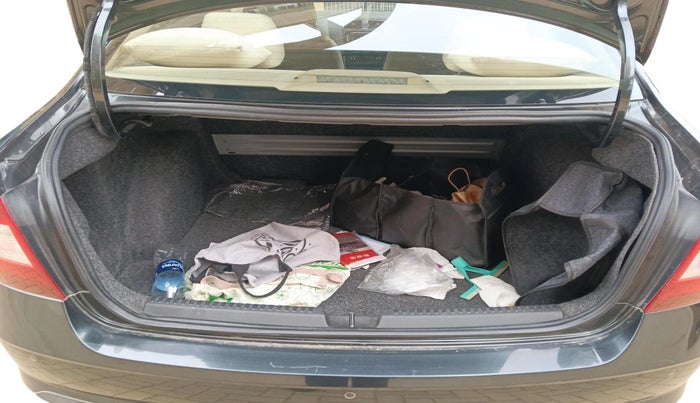 2019 Skoda Rapid STYLE 1.6 MPI, Petrol, Manual, 64,000 km, exterior