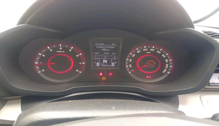 2020 Mahindra XUV300 W8 (O) 1.2 PETROL, Petrol, Manual, 80,844 km, interior