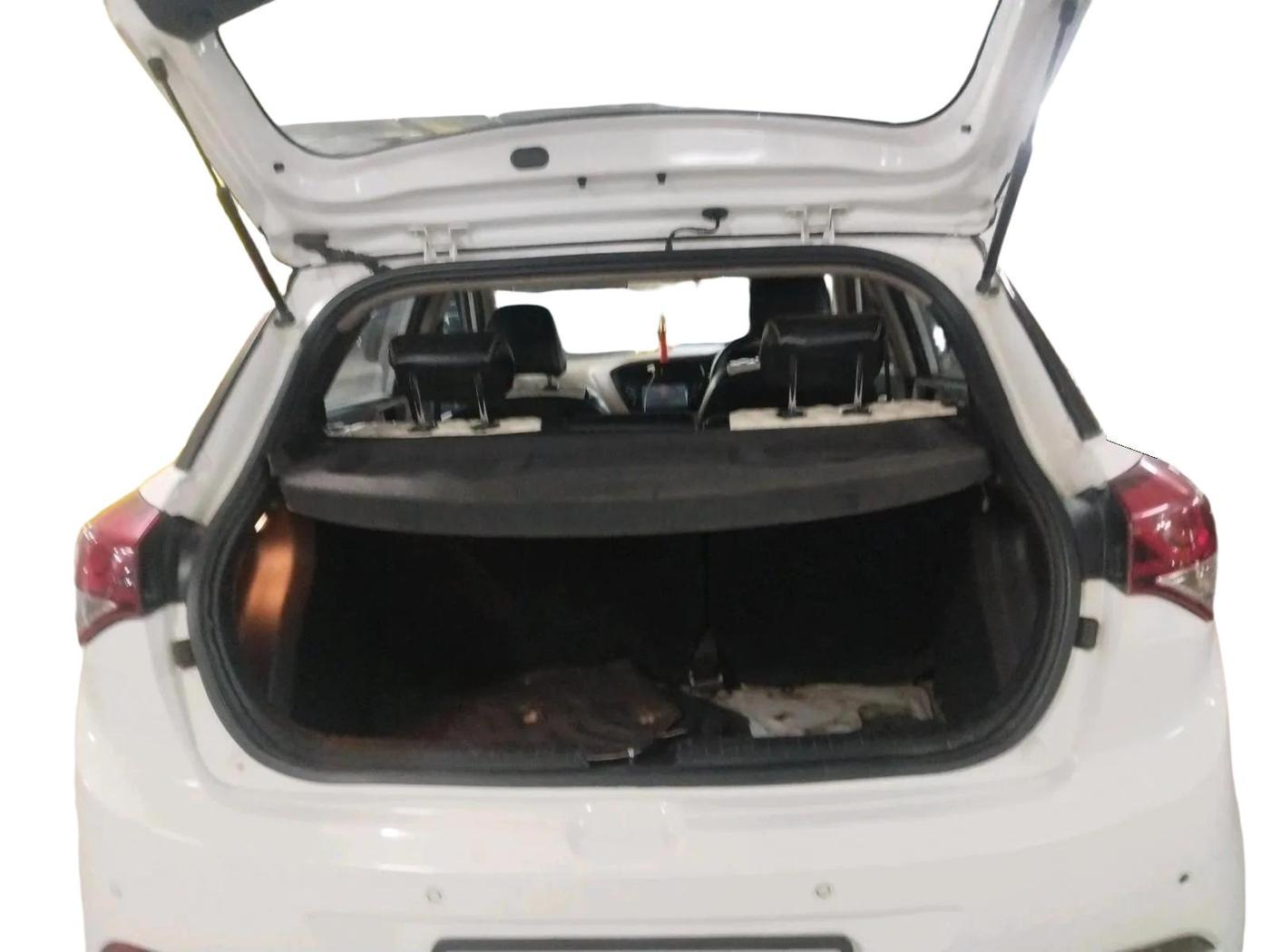 2017 Hyundai Elite i20 ASTA 1.4 CRDI (O), Diesel, Manual, 1,24,773 km, exterior