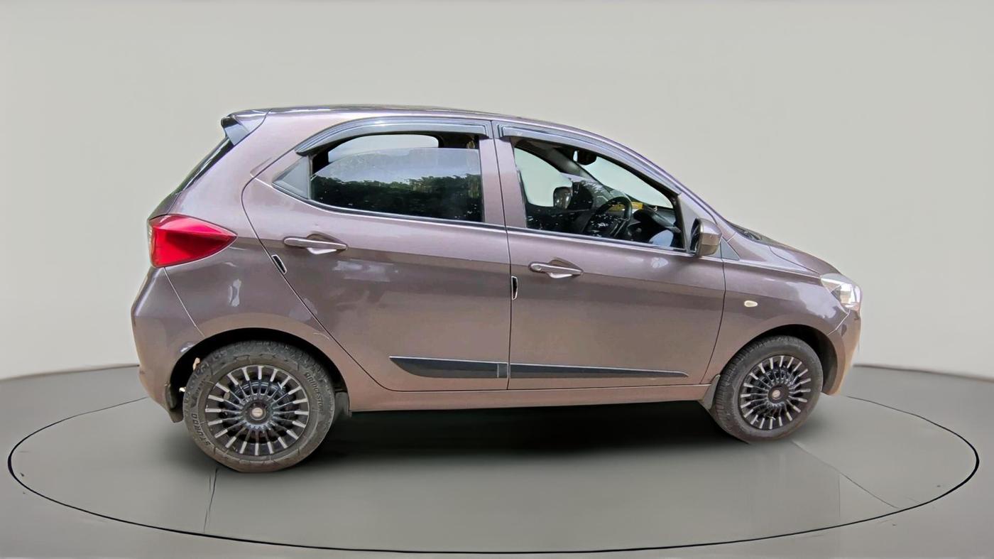 2017 Tata Tiago XT PETROL, Petrol, Manual, 50,022 km, exterior