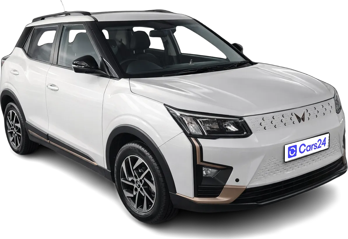 2023 Mahindra XUV400 - SUV - Electric - Automatic - ₹8.89 lakh