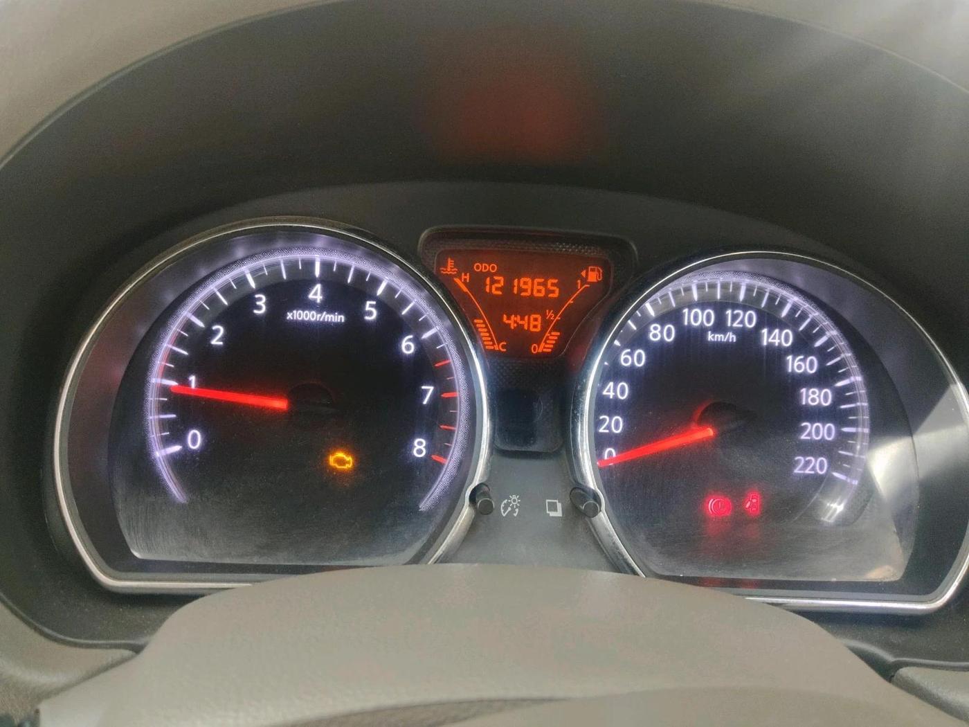 2011 Nissan Sunny XV PETROL, Petrol, Manual, 1,21,965 km, interior