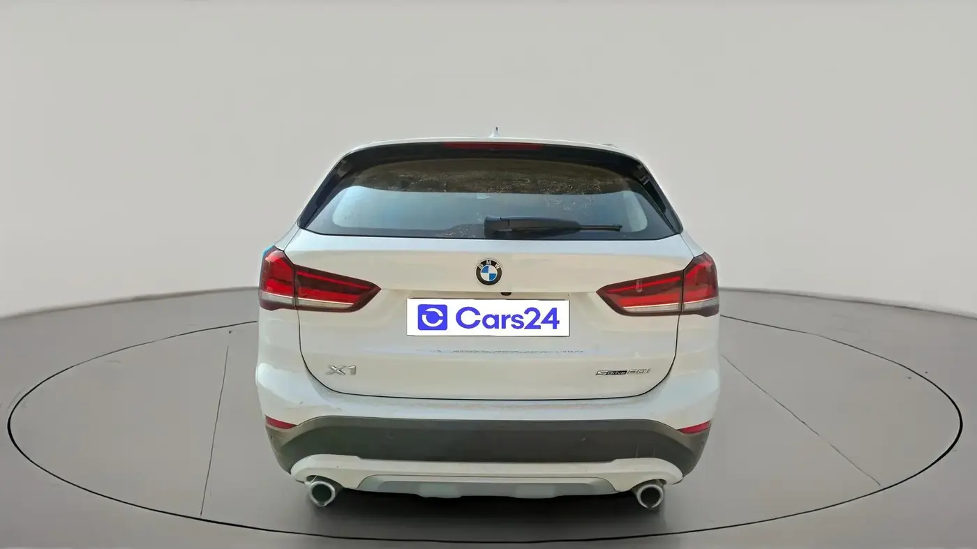 2022 BMW X1 sDrive20i xLine, Petrol, Automatic, 32,853 km, exterior