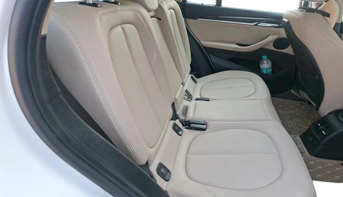 2022 BMW X1 sDrive20i xLine, Petrol, Automatic, 32,853 km, interior