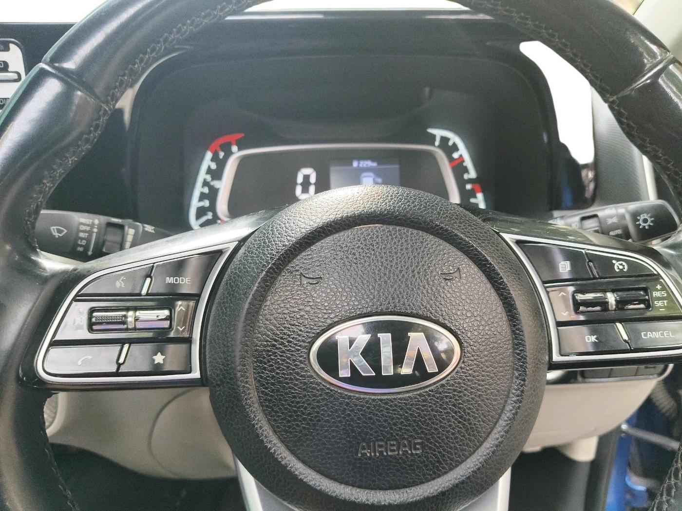 2021 KIA SONET HTX 1.0 IMT, Petrol, Manual, 1,56,643 km, interior