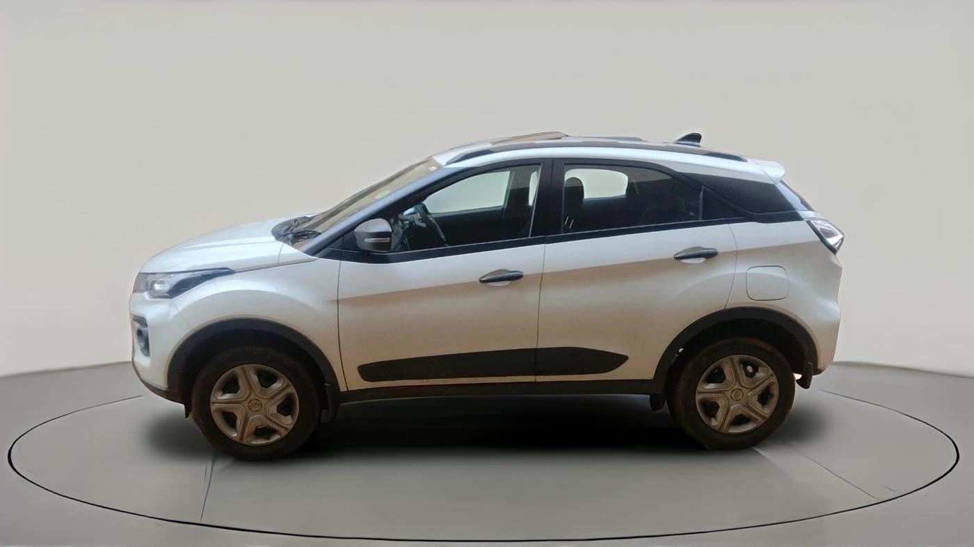 2022 Tata NEXON XM PLUS SUNROOF PETROL, Petrol, Manual, 23,550 km, exterior
