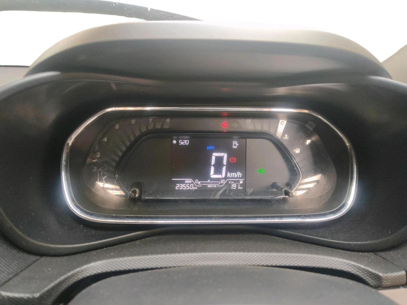 2022 Tata NEXON XM PLUS SUNROOF PETROL, Petrol, Manual, 23,550 km, interior