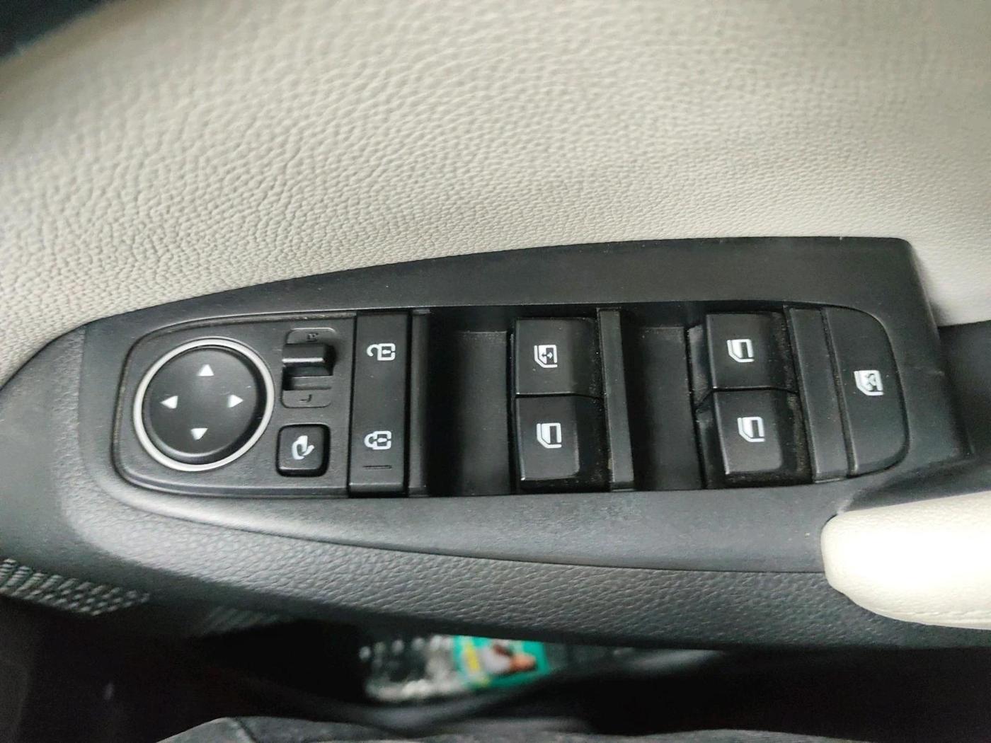 2022 KIA SELTOS  HTX IVT G, Petrol, Automatic, 10,604 km, interior