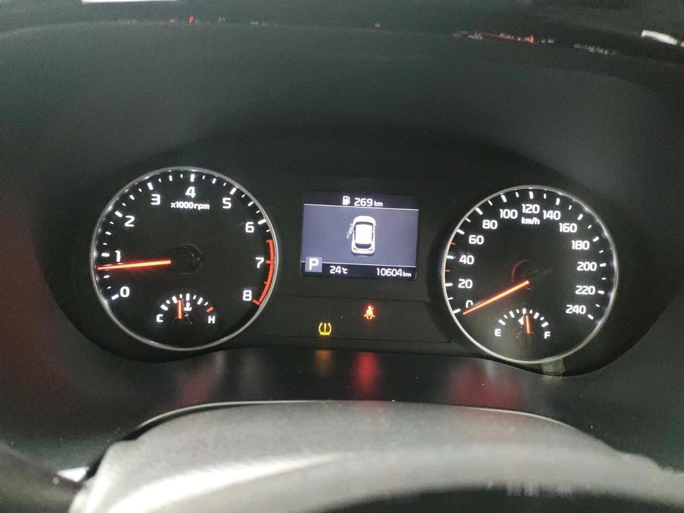 2022 KIA SELTOS  HTX IVT G, Petrol, Automatic, 10,604 km, interior