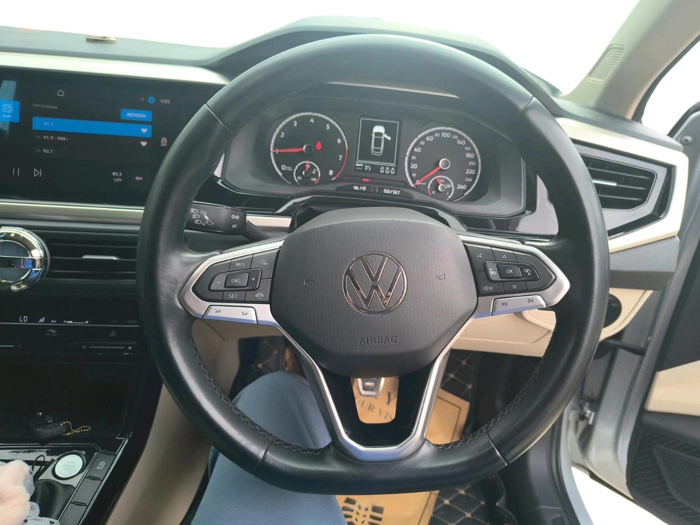 2023 Volkswagen VIRTUS HIGHLINE TSI 1.0 MT, Petrol, Manual, 35,931 km, interior