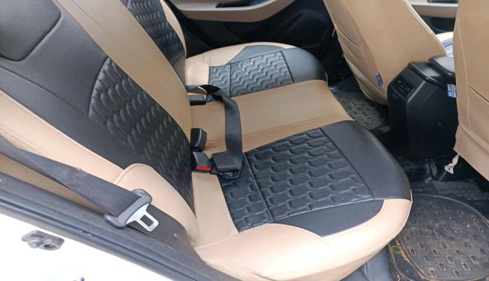 2018 Hyundai Elite i20 ASTA 1.2, Petrol, Manual, 1,17,894 km, interior