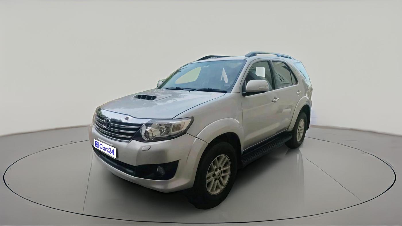 2014 Toyota Fortuner 3.0 4X2 MT, Diesel, Manual, 1,81,499 km, exterior