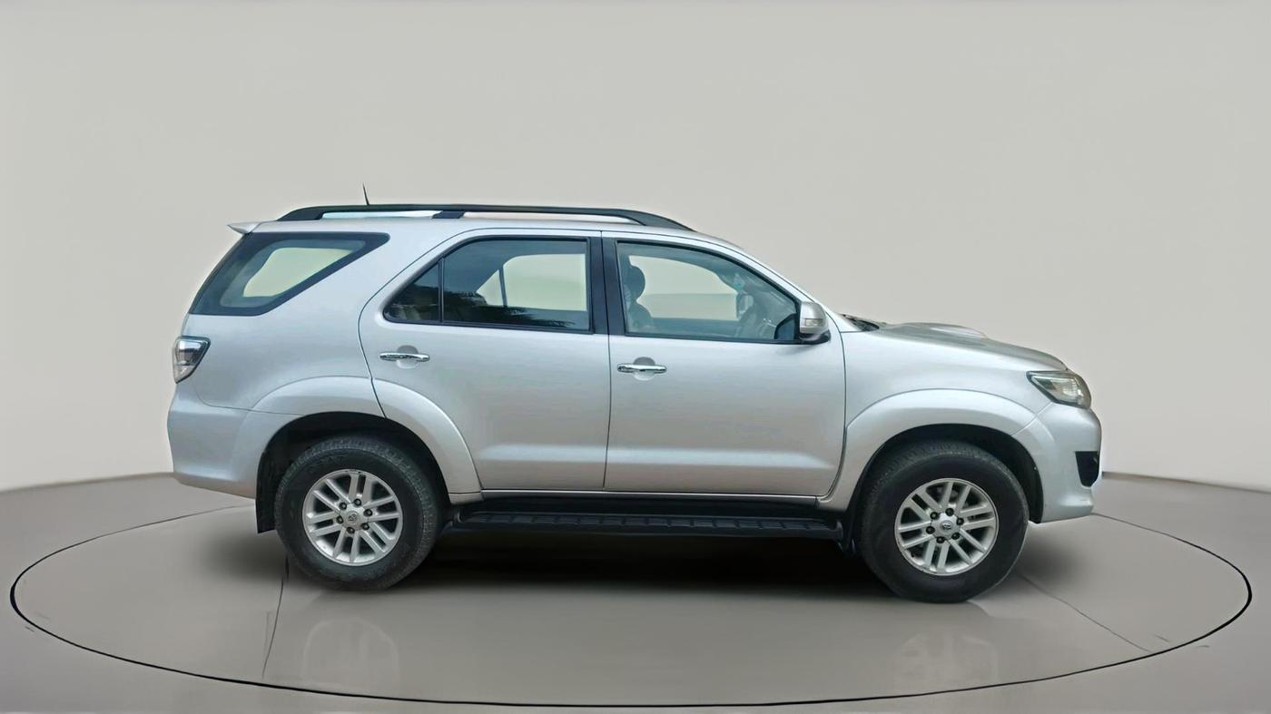 2014 Toyota Fortuner 3.0 4X2 MT, Diesel, Manual, 1,81,499 km, exterior