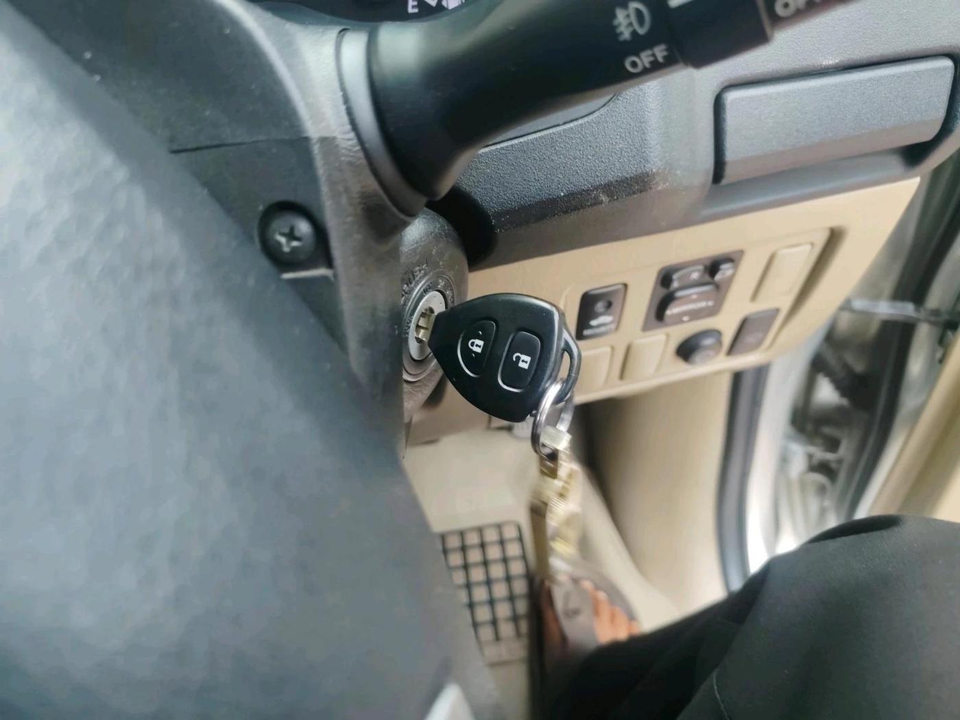 2014 Toyota Fortuner 3.0 4X2 MT, Diesel, Manual, 1,81,499 km, interior