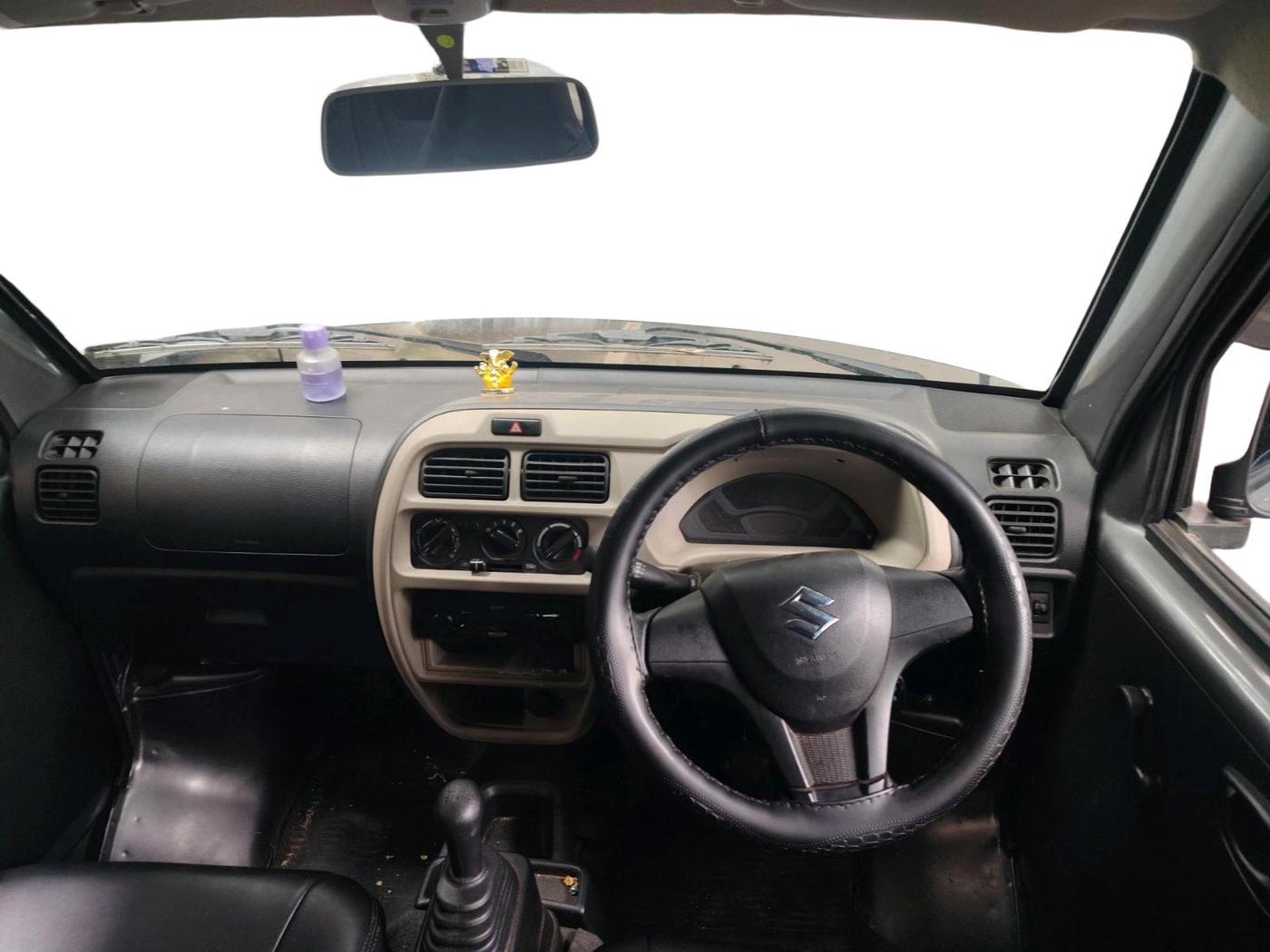 2024 Maruti Eeco 7 STR STD 1.2, Petrol, Manual, 8,279 km, interior