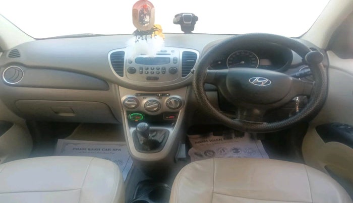 2011 Hyundai i10 SPORTZ 1.2, Petrol, Manual, 38,455 km, interior