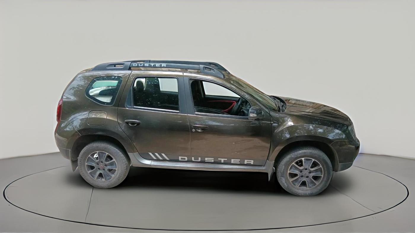 2017 Renault Duster RXS CVT, Petrol, Automatic, 33,811 km, exterior