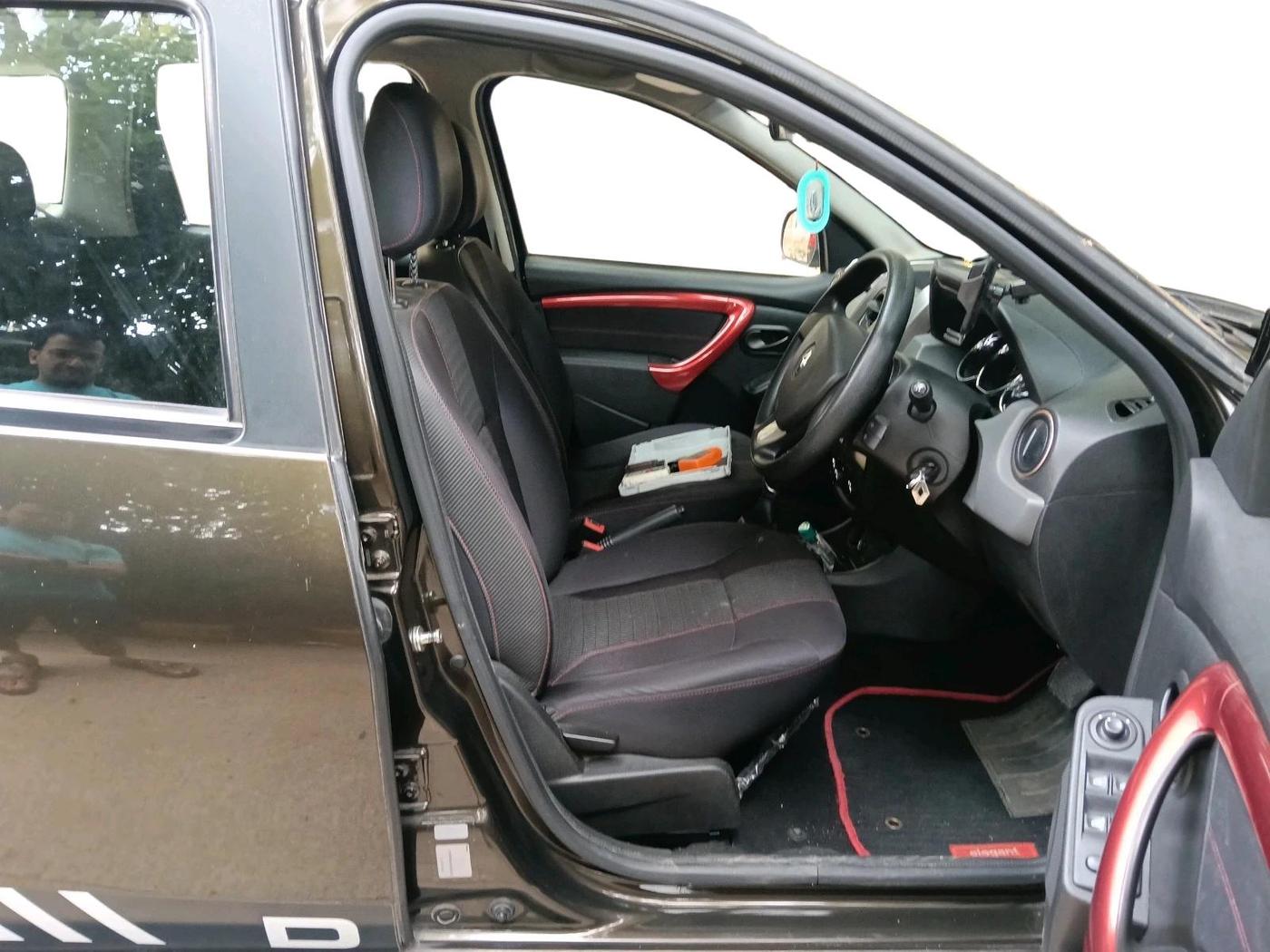 2017 Renault Duster RXS CVT, Petrol, Automatic, 33,811 km, interior