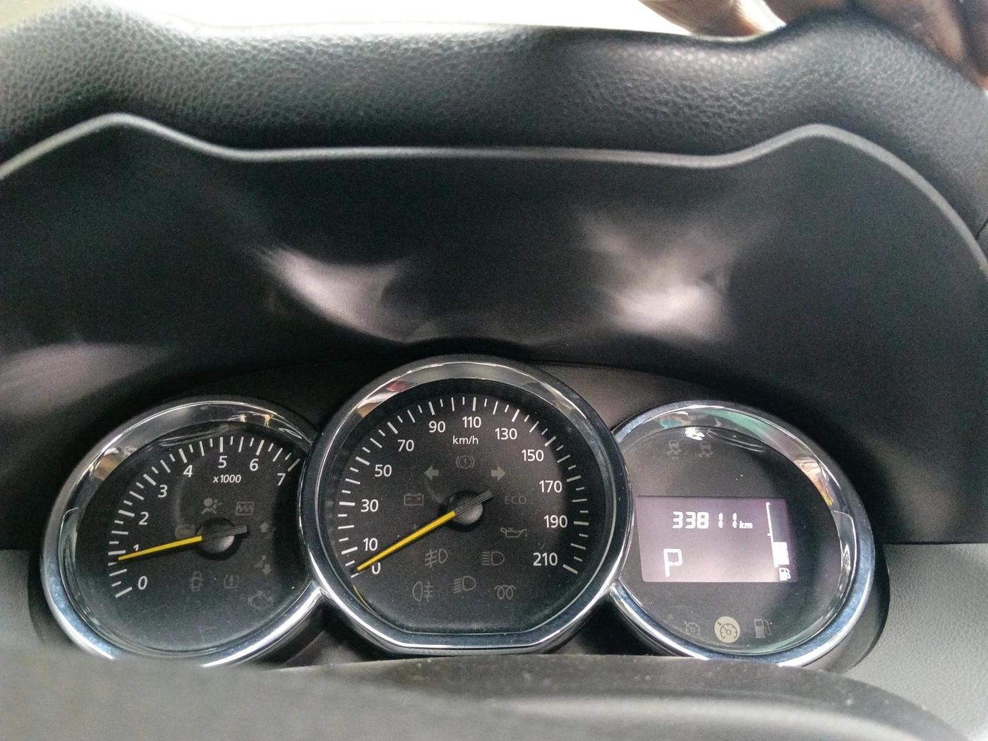 2017 Renault Duster RXS CVT, Petrol, Automatic, 33,811 km, interior