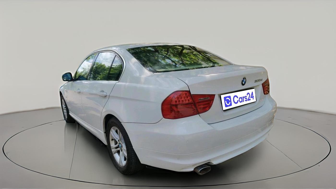 2011 BMW 3 Series 320d, Diesel, Automatic, 1,27,640 km, exterior