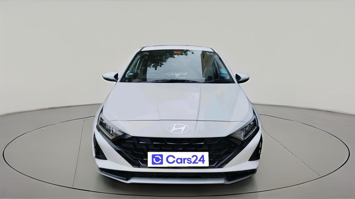 2024 Hyundai NEW I20 ASTA 1.2 MT, Petrol, Manual, 30,214 km, exterior